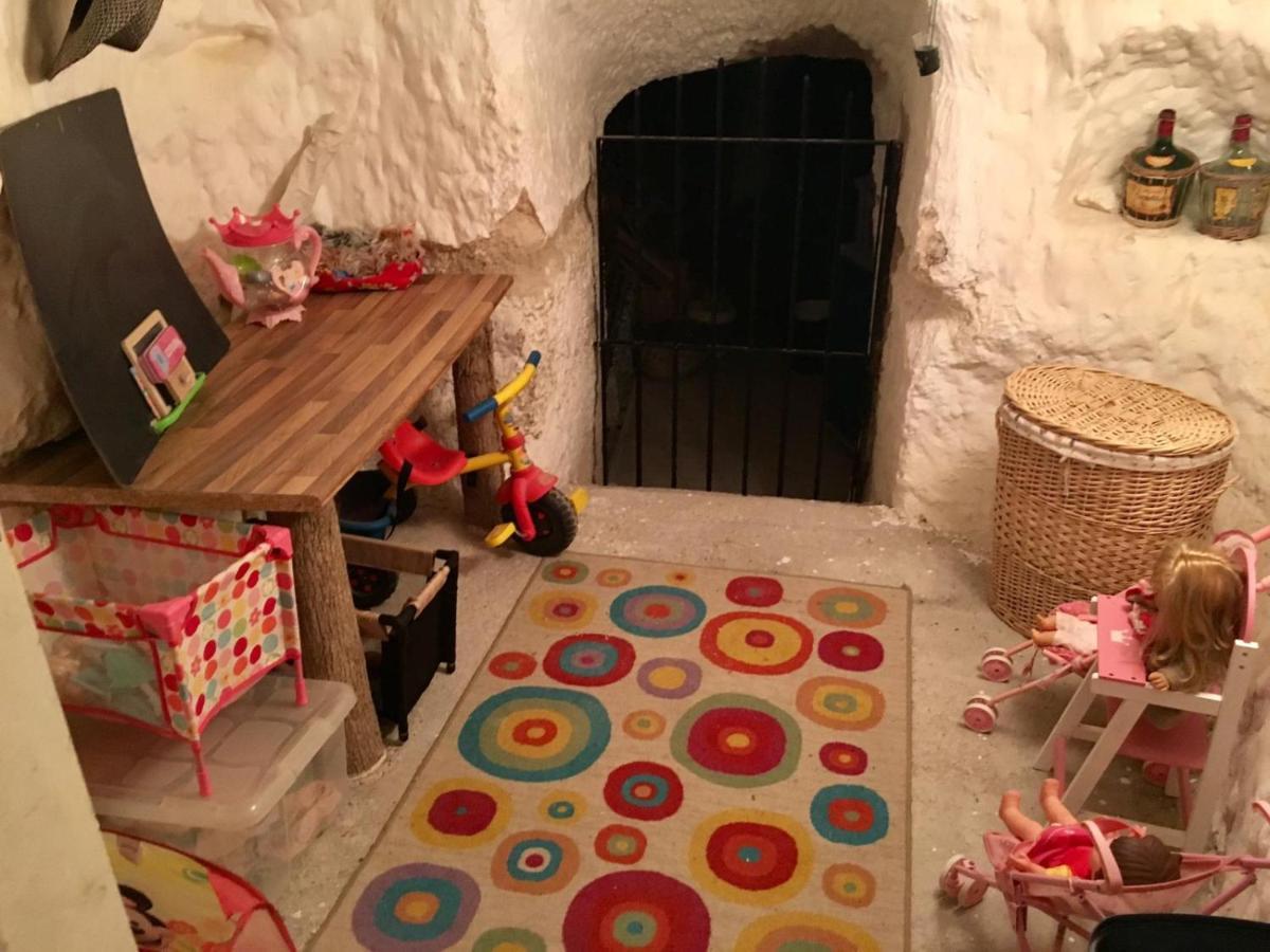 Casa Cueva Araceli Alcala del Jucar